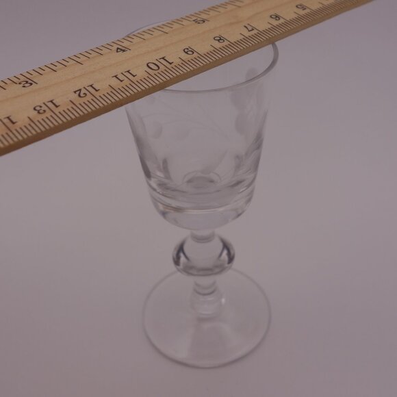 Set of Four(4) Small Delicate Glasses with Pattern - Picture 11 of 16